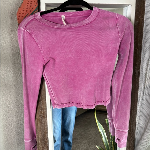 free people movement Tops - Free people cropped long sleeve